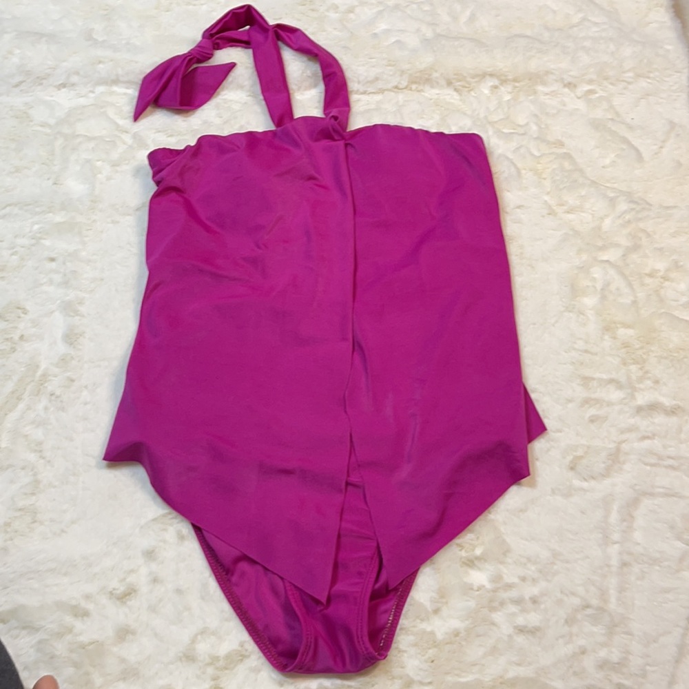 Pink Bathing suit 🩱 - Picture 3 of 8